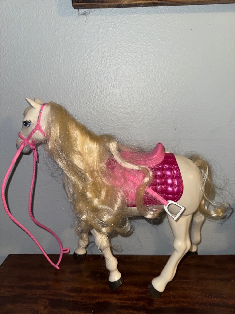 Mattel 2016 Barbie Dream Horse Interactive Toy Reacts Walks Turns Neighs